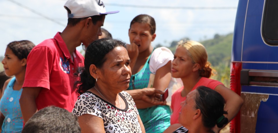 Mutirão social realiza ação no Loteamento Luíz Gonzaga, na cidade da Vitória de Santo Antão.