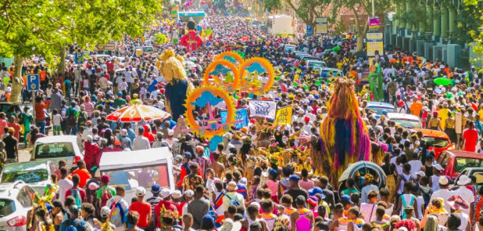 Especialista explica como não cair em golpes bancários neste Carnaval
