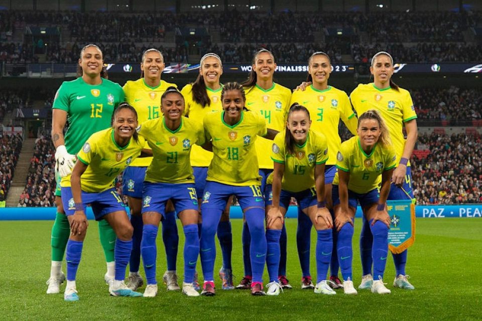 Brasil e EUA se enfrentam neste domingo na final da primeira Copa Ouro Feminina