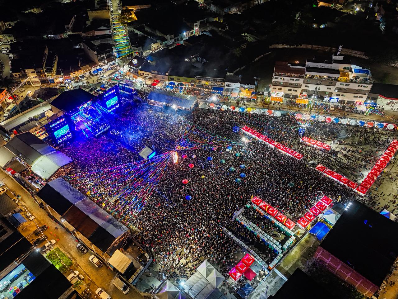 Após grandes shows no polo principal, Vitória do Pé de Serra inicia 4º ciclo nesta sexta no Polo Estação