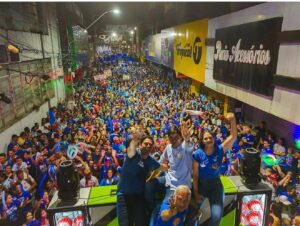 Onda Azul volta a reunir grande público em Vitória com Iza, Túlio e Paulo Roberto
