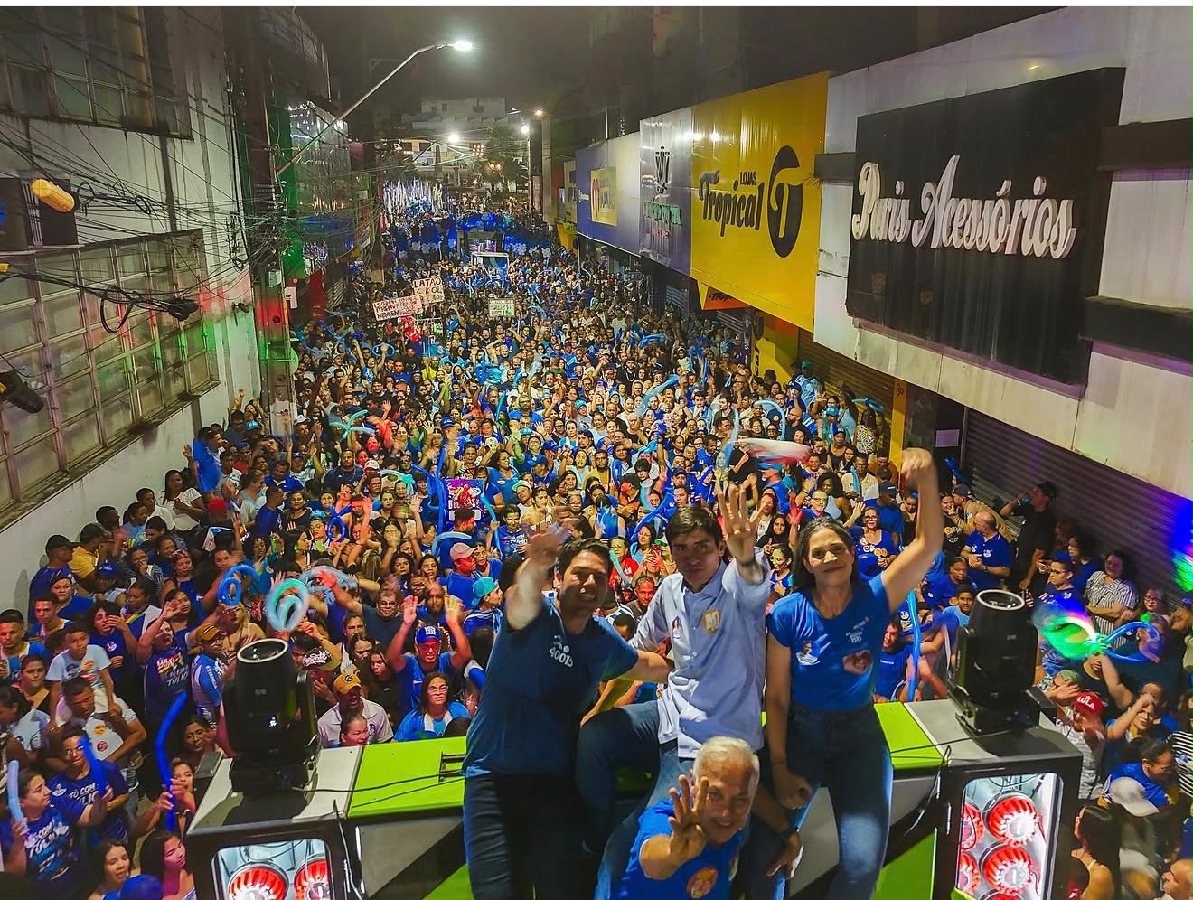 Onda Azul volta a reunir grande público em Vitória com Iza, Túlio e Paulo Roberto